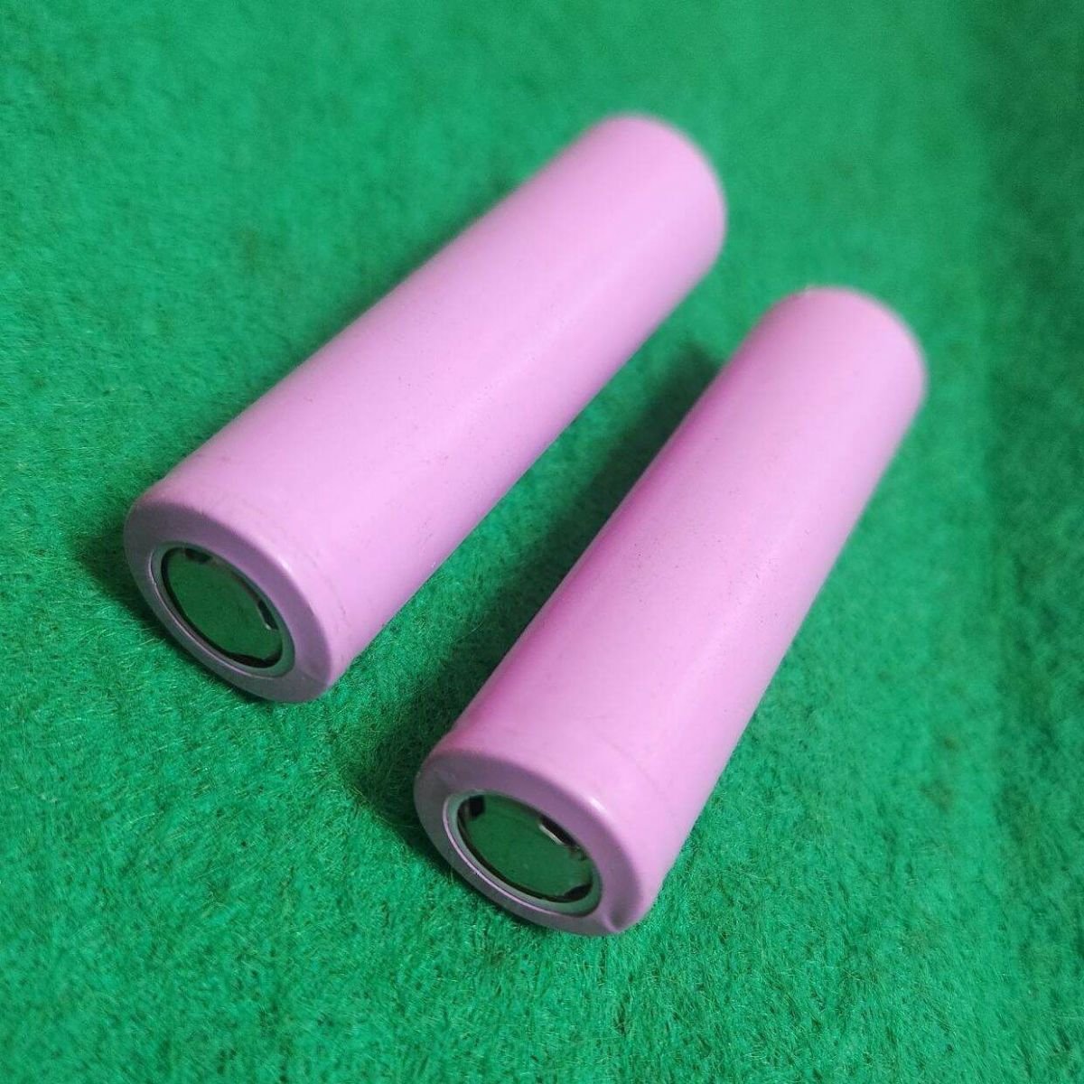 2Pcs 18650 Model 3.7v Standard lithium rechargeable battery-high quality - 3.7V volt battery