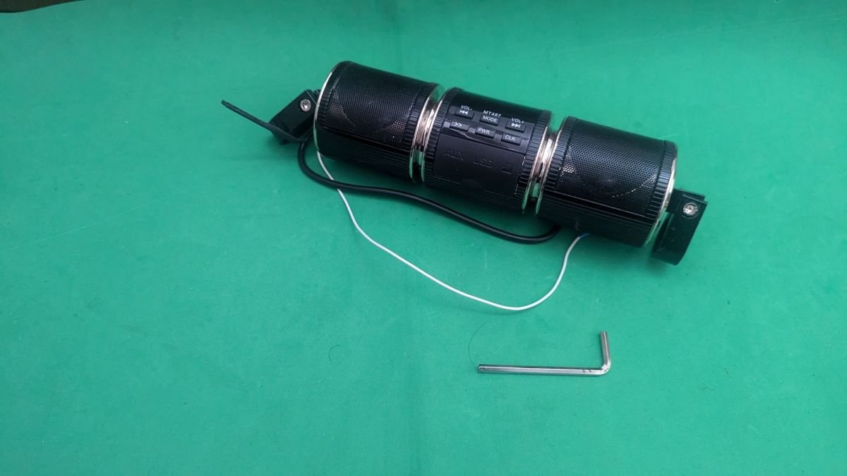 Motorcycle Bluetooth Speaker Wireless IP54 Waterproof DC12V Handlebar Mounted Audio Sound System Black