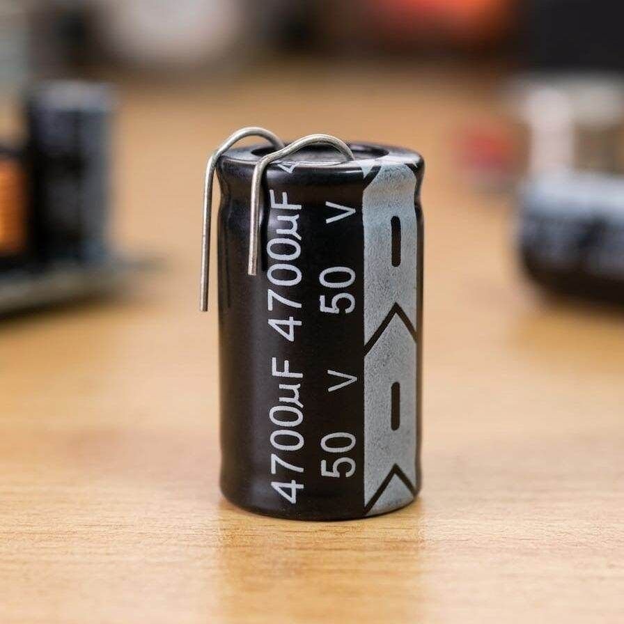 50V 4700uF High Quality Electrolytic Capacitor for Audio Amplifier & Power Supply - 50 Volt 4700mfd Aluminum Radial Capacitor - 105°C Temperature Resistant (1 Pcs)